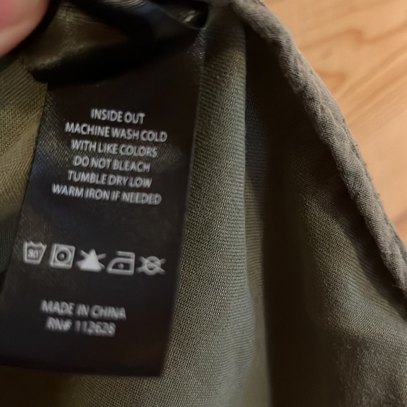 Military green cinch vest - Picture 5 of 9